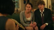 Belly and Jeremiah talked to Laurel (Image via Prime Video)